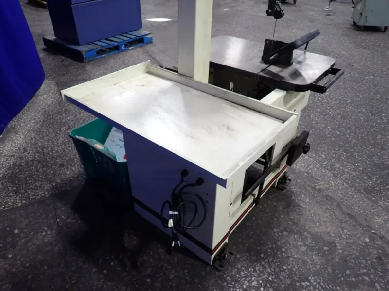 JET 18" X 30" VERTICAL SELF-FEED BAND SAW   -  VSF-14-1