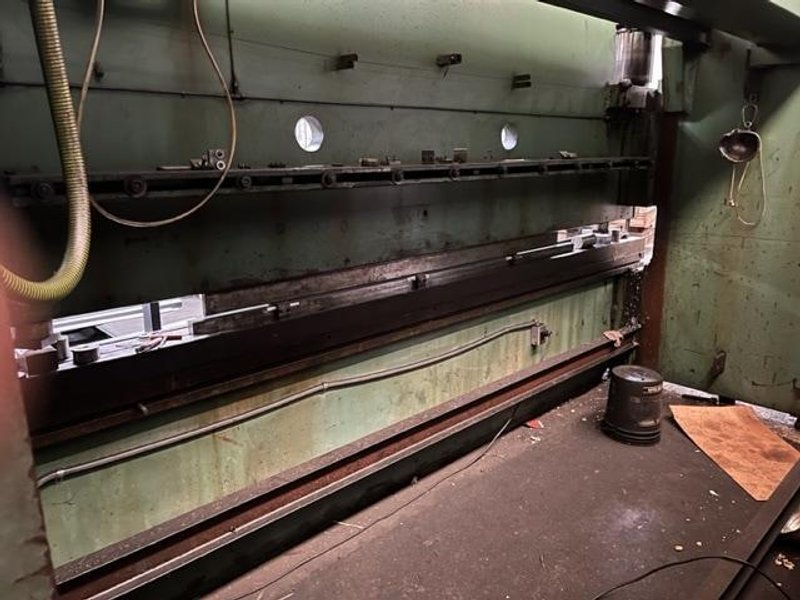 300 Ton x 14′ Pacific K300-14 Press Brake, Braking Cap. 5/16″ x 14′