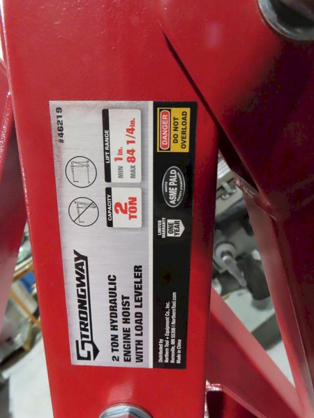 Strongway 2 Ton Hydraulic Engine Hoist with Lift Lever, Portable- Auction Item