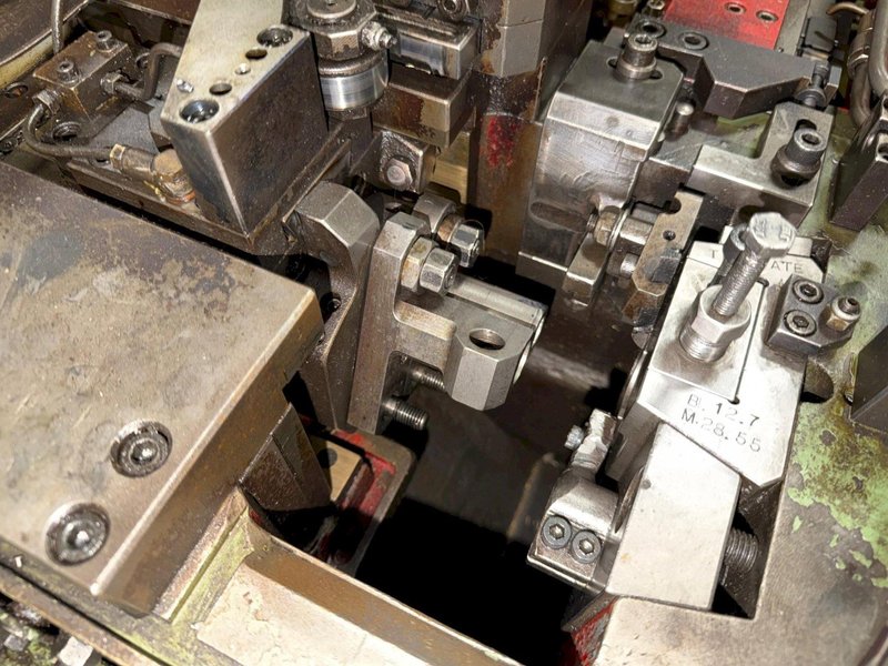 1/8" Carlo Salvi Model RF/SV High Speed DSSD Semi Tubular Rivet Header