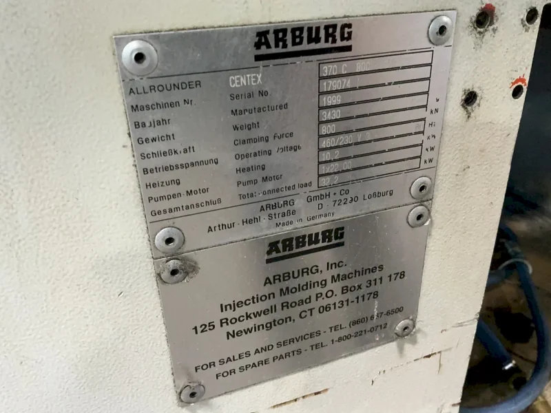 ARBURG INC INJECTION MOLDER  -  370 C 800 - 500