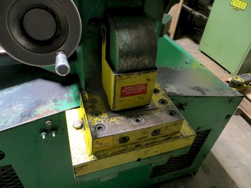 125 Ton Unihydro Hydraulic Ironworker Model P125-24