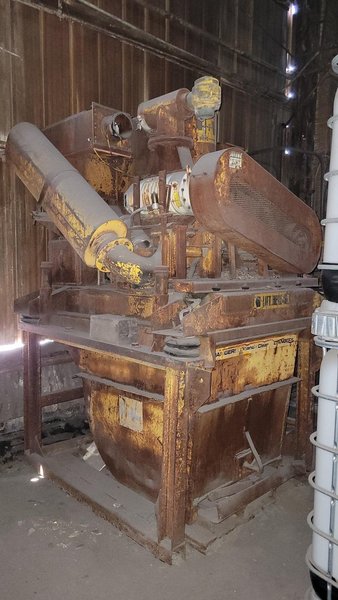 NFE model 250 hy-vac portable vacuum s/n hv1051