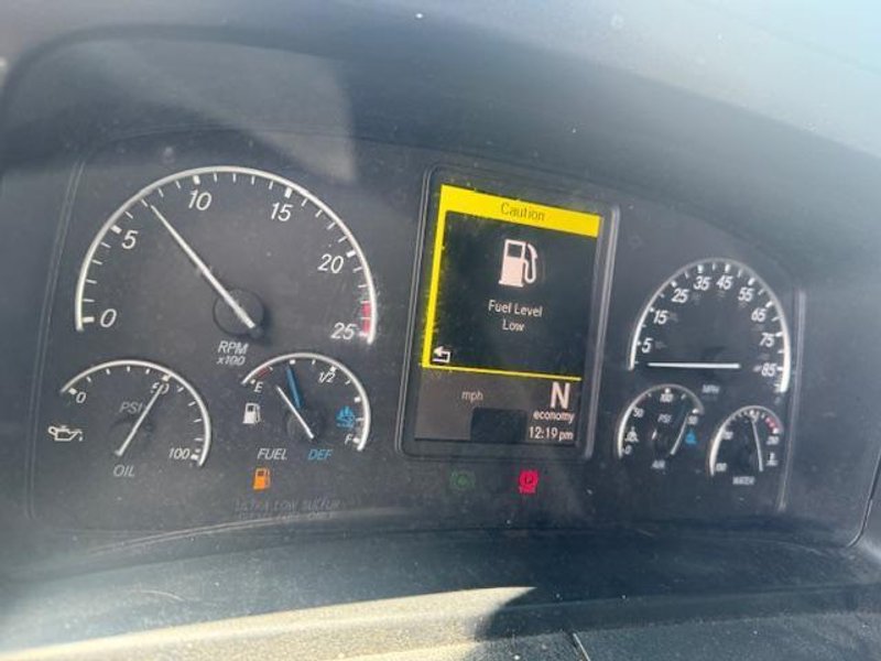 Freightliner Cascadia 125, 2023 – Sleeper Cab, Detroit Diesel, Automatic