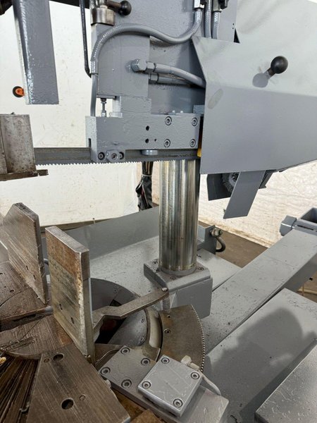 15.7" X 12.2" BEHRINGER HBP 310/403G CNC PROGRAMMABLE BANDSAW. STOCK # 1156522