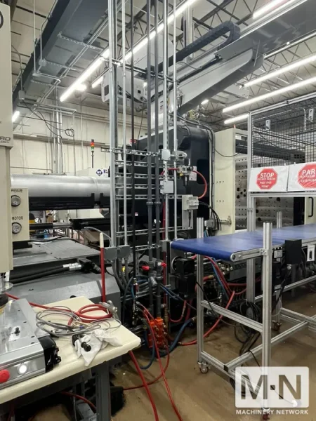 720 TON 107 OZ NISSEI MODEL FVX660III SERVO HYDRAULIC INJECTION MOLDING MACHINE MFG 2022