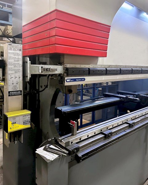 Mitsubishi Diamond BH13530 Dual-Drive Hybrid Press Brake
