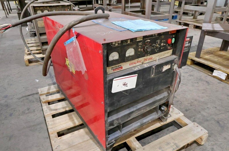 LINCOLN ELECTRIC DC-600 IDEALARC DC ARC WELDER: YOBRO #24624