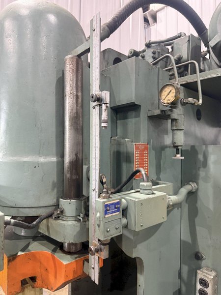 75 TON PACIFIC MODEL #75PF PRESSFORMER HYDRAULIC PRESS 10" STROKE: YOBRO #25330