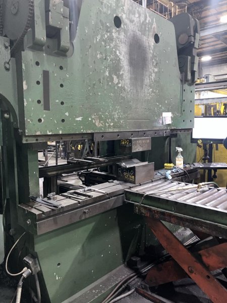 400 Ton x 8′ Accurpress CNC Press Brake, 2005 – Backgauge, Available Immediately