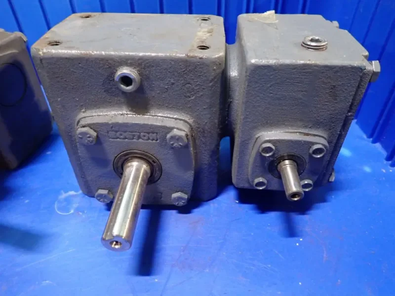 BOSTON GEAR RIGHT ANGLE WORM GEAR SPEED REDUCER   -  WA713600H