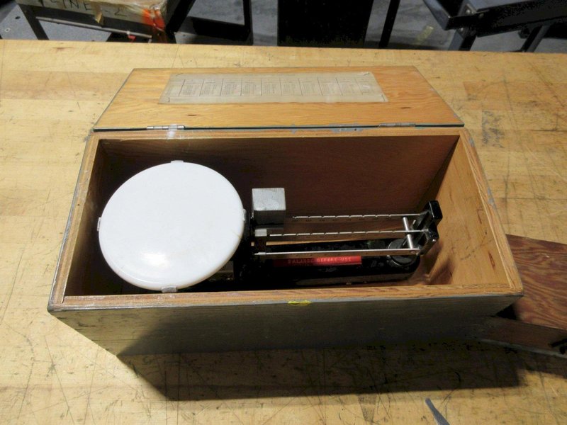 Central Scientific 1000g Triple Beam Weight Scale with Calibration Weights in Wooden Case- Auction Item