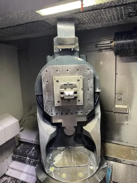 2017 MAKINO A61NX-5E | Machining Centers, Horizontal, (5-Axis or More)