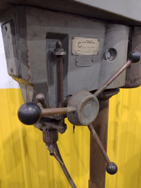 15" DELTA MODEL #15-655 VARIABLE SPEED SINGLE SPINDLE DRILL PRESS: YOBRO #24257