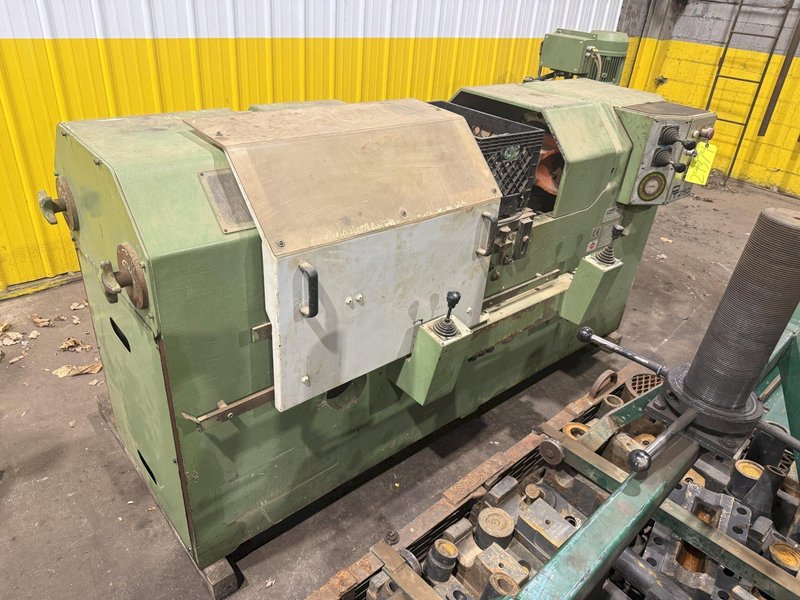 2001 BERCO PT250 TRACK PRESS WITH WTC ELECTRIC IMPACT WRENCH &amp; CONVEYOR: YOBRO #24374