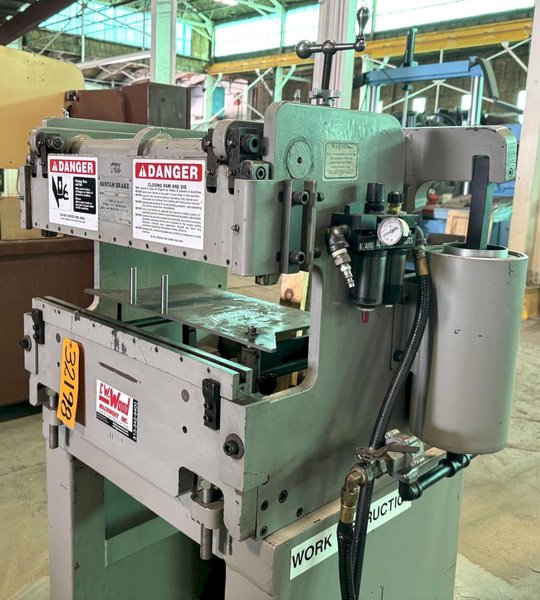 12 Ton Bantam Pneumatic Press Brake B212, 24" O.A., 12" x 3/16" Capacity