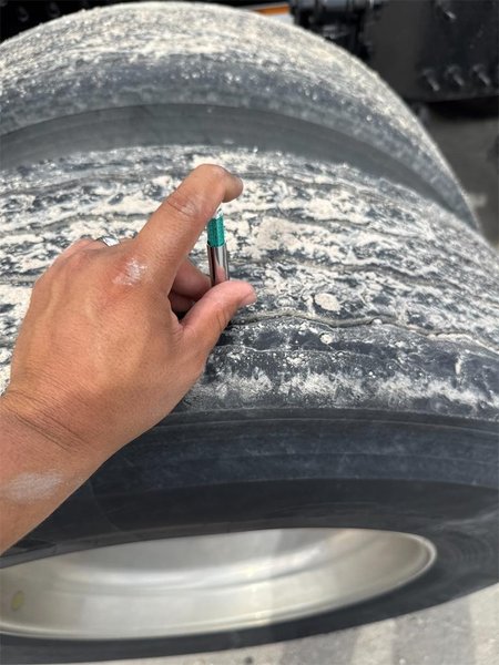 2024 Volvo VNL64T860 4V4NC9EH8RN656676