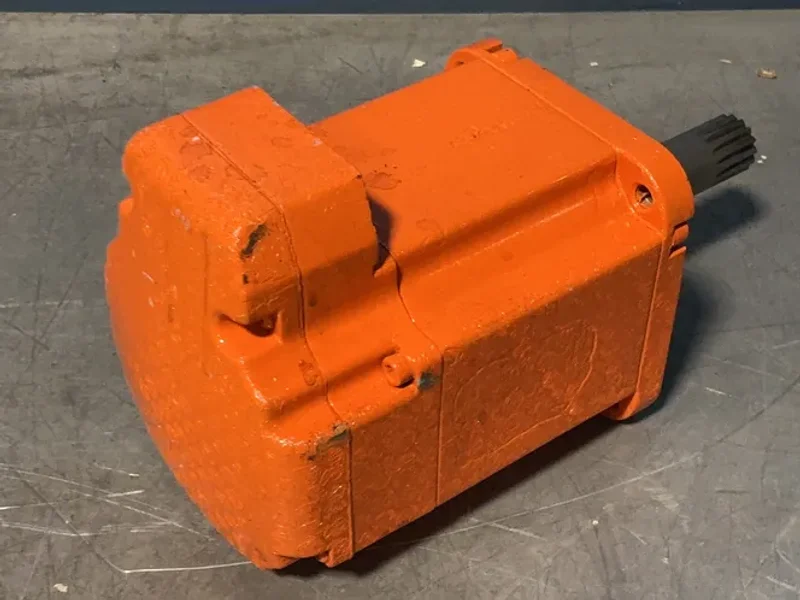 SERVO MOTOR