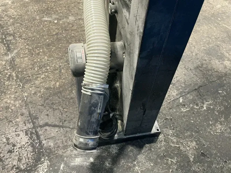 Grizzly 17" Vertical Band Saw - G0513anv