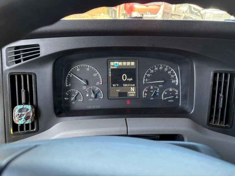 2020 Freightliner Cascadia 126 LC1675