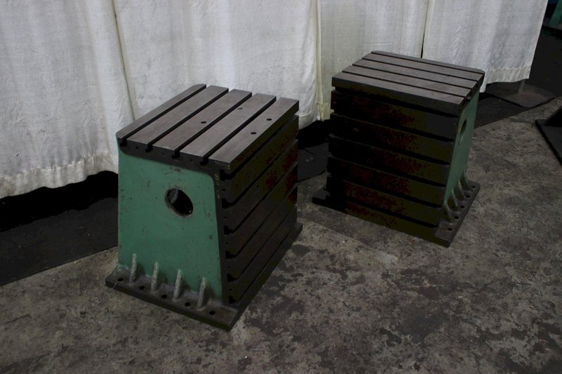 1 SET OF DEVLIEG 20-1/2&quot; X 25&quot; T SLOTTED ANGLE PLATES: STOCK #75545