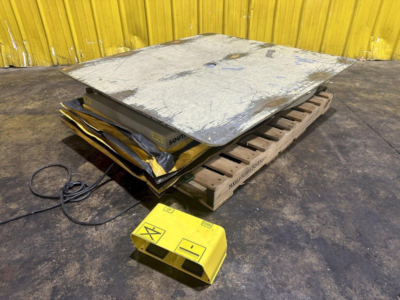 2500 LBS X 48" X 44" SOUTHWORTH MODEL #LS2.5-36 BACKSAVER  HYDRAULIC SCISSOR LIFT &amp; TURN TABLE , 110V: STOCK #20509