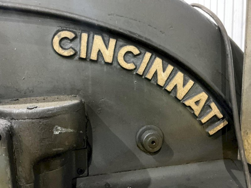 #2 CINCINNATI MODEL #2V VERTICAL MILL: YOBRO #25931