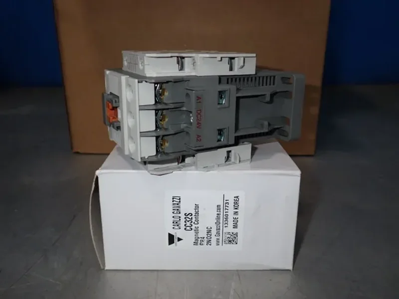 CARLO GAVAZZI BOX OF MAGNETIC CONTATORS   -  CC32S