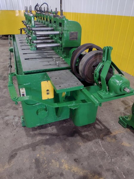 8 STAND X 1.5&quot; YODER MODEL #M1-1/2 ROLLFORMER 8&quot; ROLLSPACE: STOCK #20526