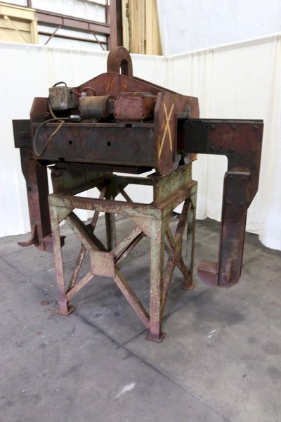 25 TON BUSHMAN COIL LIFTER: STOCK #67353