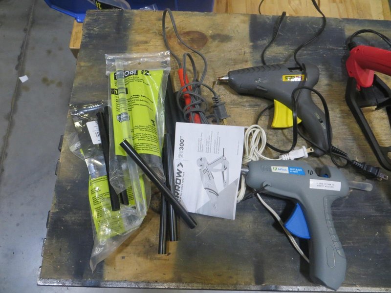Master Heat Gun, Arrow GT 300, Misc. Glue Guns- As Shown- Auction Item