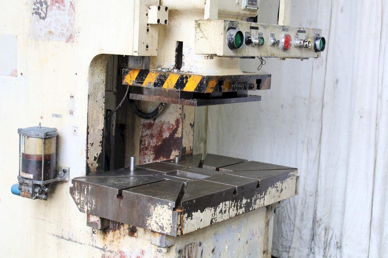 88 TON SEYI MODEL #MK88 OBG PUNCH PRESS: STOCK #67680