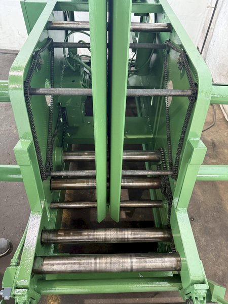 8,000 LB X 18" X .187" REGAL COIL CRADLE &amp; STRAIGHTENER. STOCK #1227024