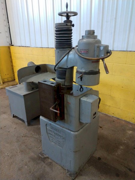 8" X 6" MEDINA MODEL #B SWIVEL VERTICAL END GRINDER : STOCK #14627