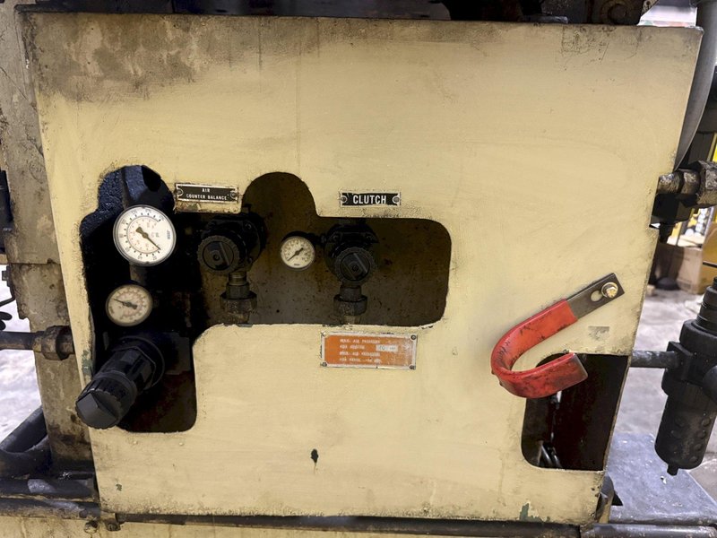 100 TON BLISS MODEL #H2-100-48X30 SSDC STAMPING PRESS &amp; 24" VAMCO SHEAR: YOBRO #25763