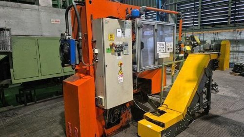 30 TON HYDROMEC TURBO-300-S TRIM PRESS