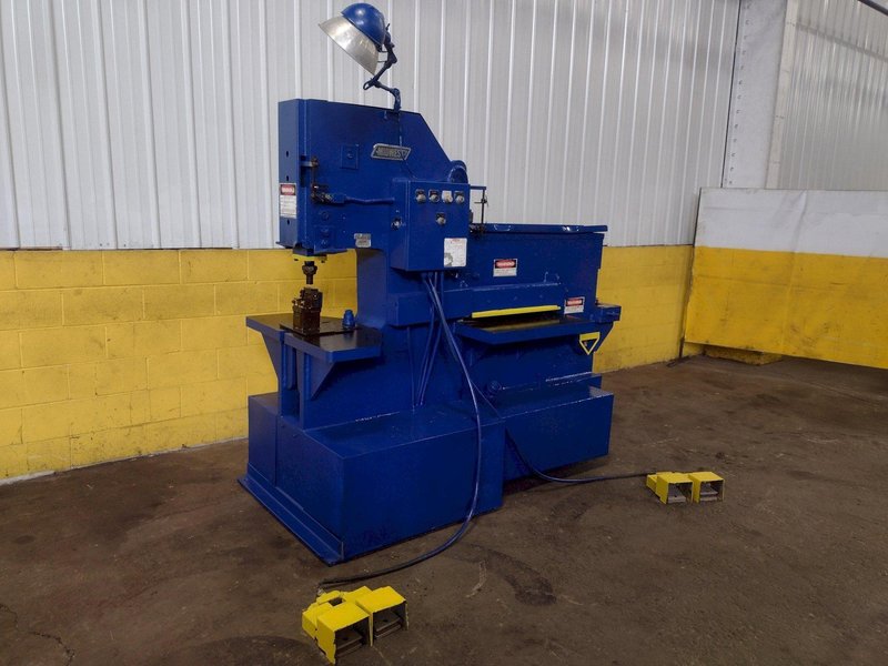 80 TON MIDWEST MODEL #150-80DE HYDRAULIC IRONWORKER: STOCK #17220