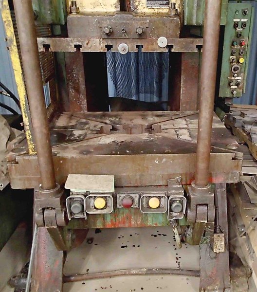 150 Ton Clearing OBI Press, Model 150-P-701- Air Clutch, 6″ Stroke, 21.5″ Shut