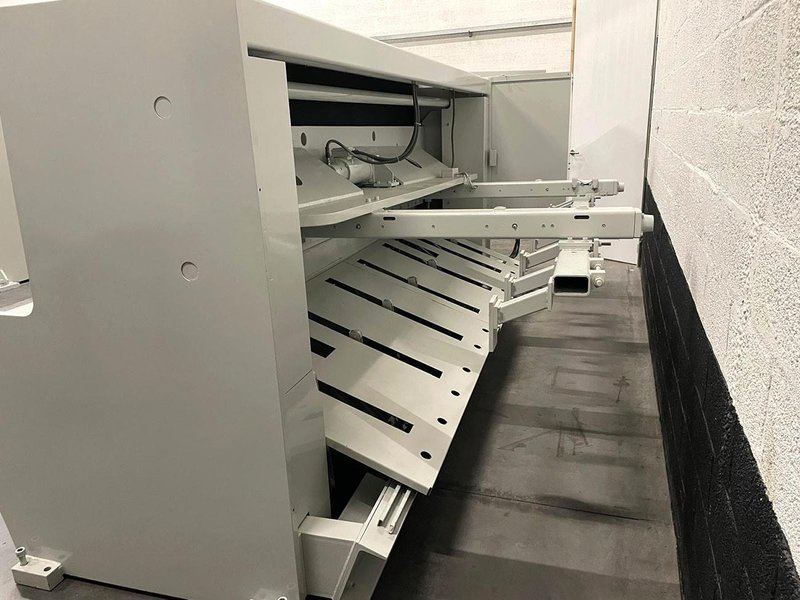 LVD - IST 3100 x 6 mm CNC