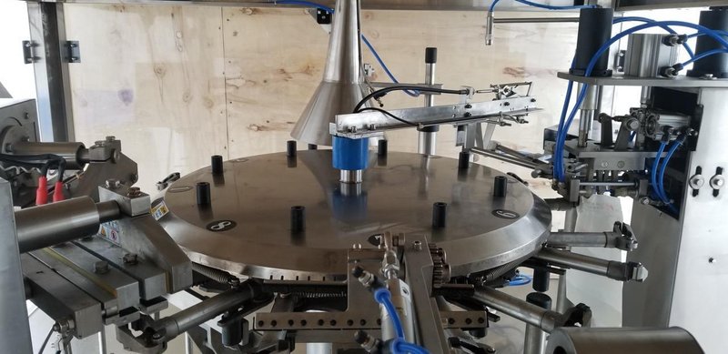 Kenwei 14-Head Multihead Weigher with Rotary Pouch Bagger &amp; Checkweigher – Never Used (2015)