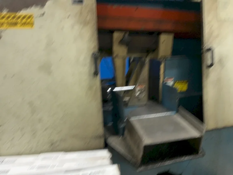 DOALL 20” X 16” HORIZONTAL BAND SAW  -  C3350NC