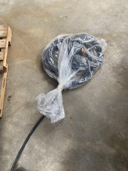 5′ x 10′ Calypso Hammerhead III Waterjet, 2005