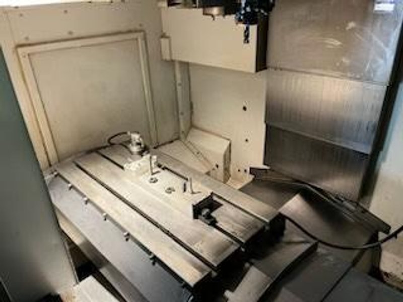 Mazak Nexus 410A VMC, 2006 – 4th Axis Rotary, Through Spindle Coolant, Tooling, Chip Auger, Tool Probe, Low Hours