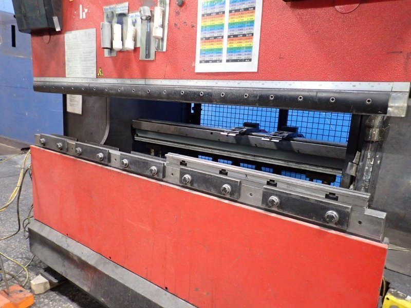 AMADA COMPANY 82" HYDRAULIC PRESS BRAKE  -  HFE 50-20 S
