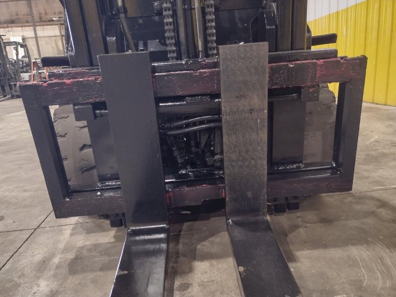 4,700 LBS TOYOTA MODEL #42-6FGCU25 LP GAS FORKLIFT: STOCK #23743