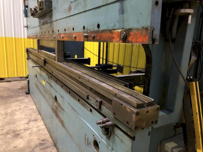 175 TON X12' NIAGARA HYDRAULIC PRESS BRAKE STOCK #3640