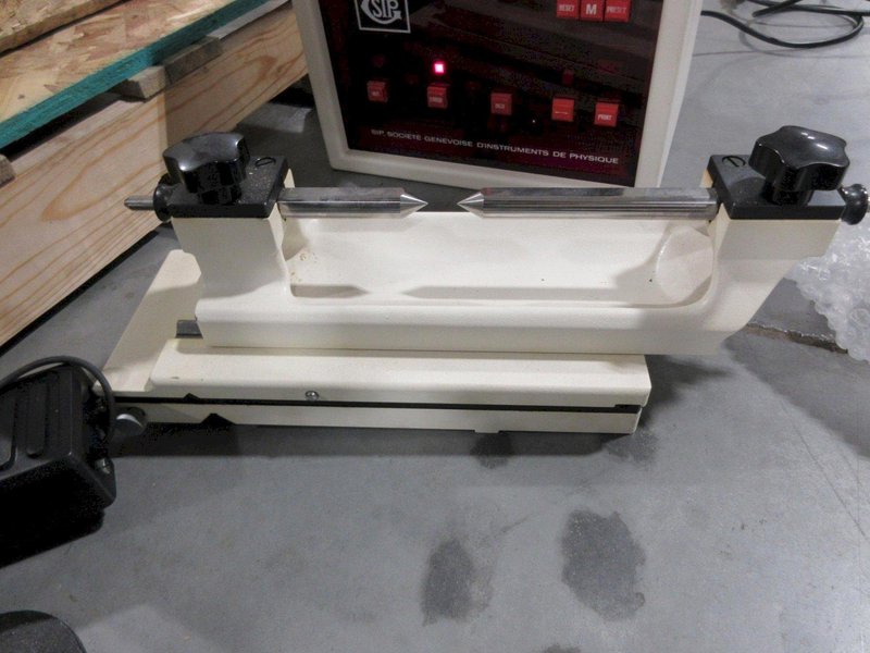 SIP 302M Universal Gage Length Measuring Machine with Digital Control Panel and Accessories- Auction Item