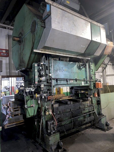 200 TON FEDERAL S2-200-72-48 STRAIGHT SIDE PRESS. STOCK # 0847022