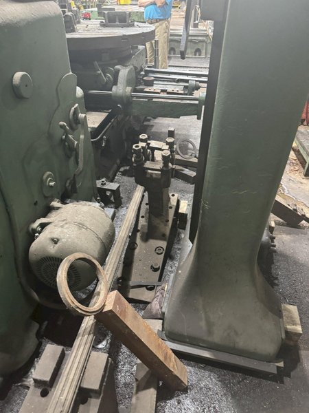 36&quot; ROCKFORD MODEL SL HYDRAULIC VERTICAL SLOTTER WITH TOOLING. STOCK # 0668025
