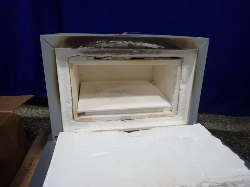 THERMOLYNE 10" X 13" X 7" FURNACE   -  6000